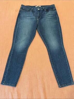W36L28.5 high rise Blue Skinny Levi’s Jeans